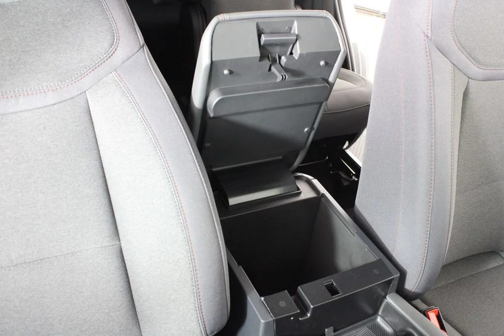 New 2026 Carbonized Gray Metallic Ford Active image 21