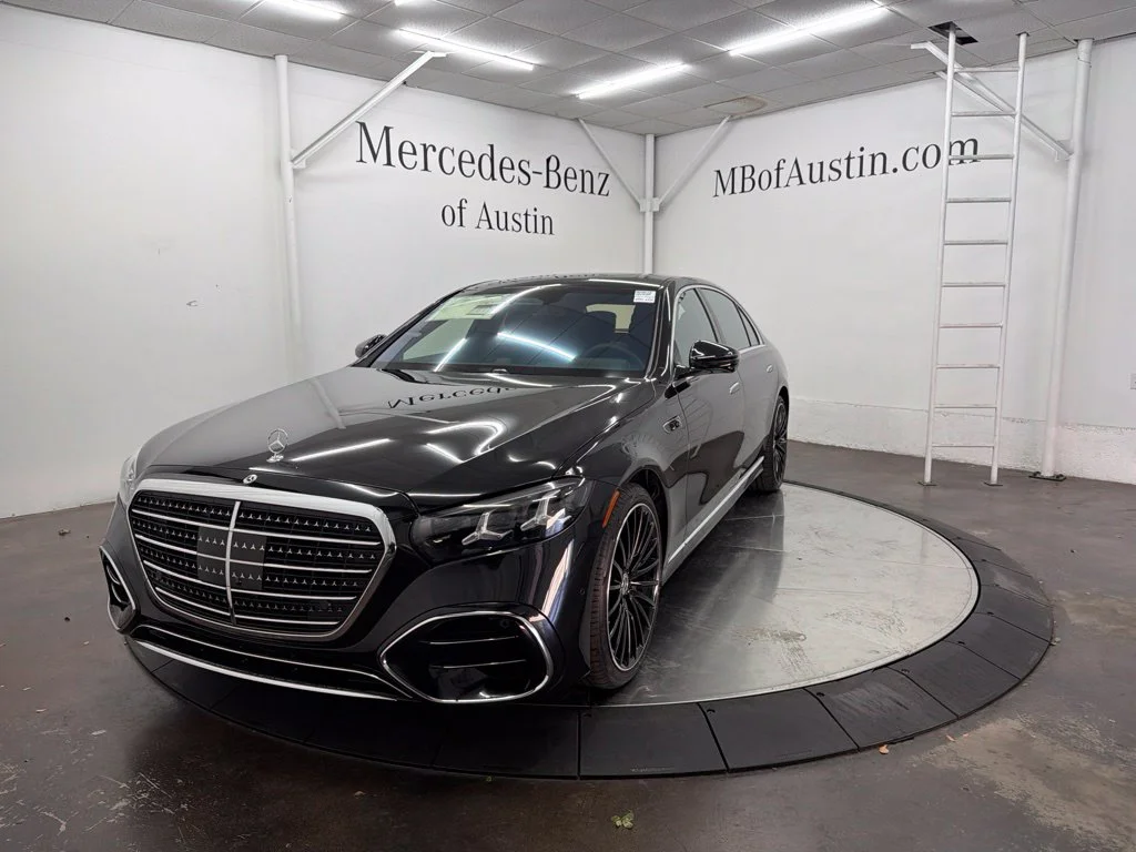 New 2027 Black Mercedes-Benz S 580 image 3