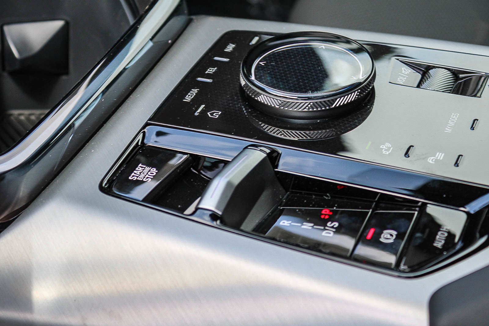New 2026 Brooklyn Grey Metallic BMW 30 xDrive image 17
