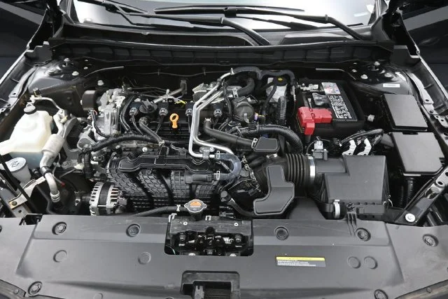 Used 2025 Black Nissan 2.5 SV image 30