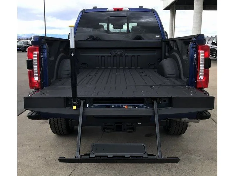 New 2026 ARGON BLUE METALLIC Ford LARIAT image 27