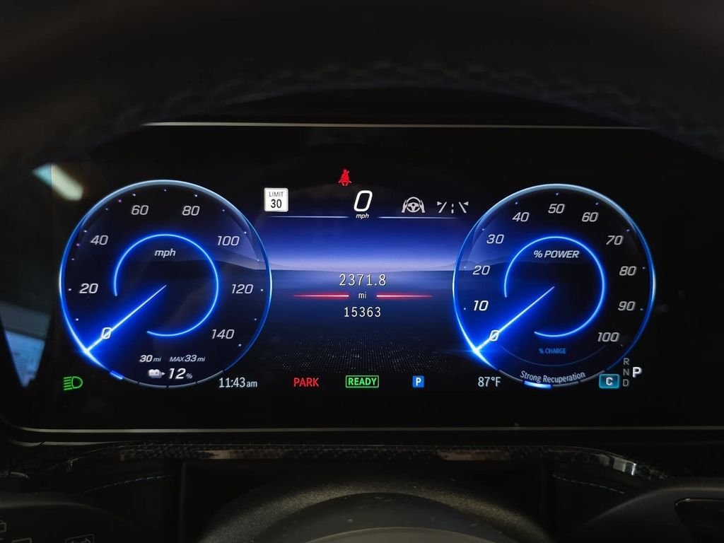 Used 2025  Mercedes-Benz G 580 image 6