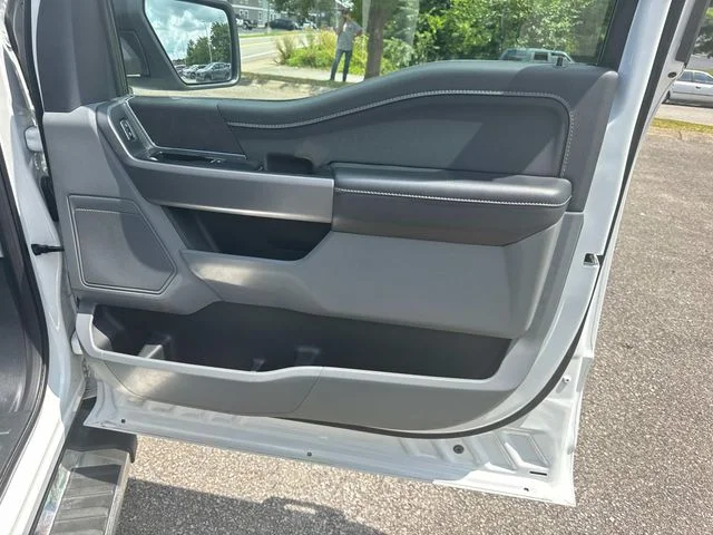 Used 2025 White Ford XLT image 22