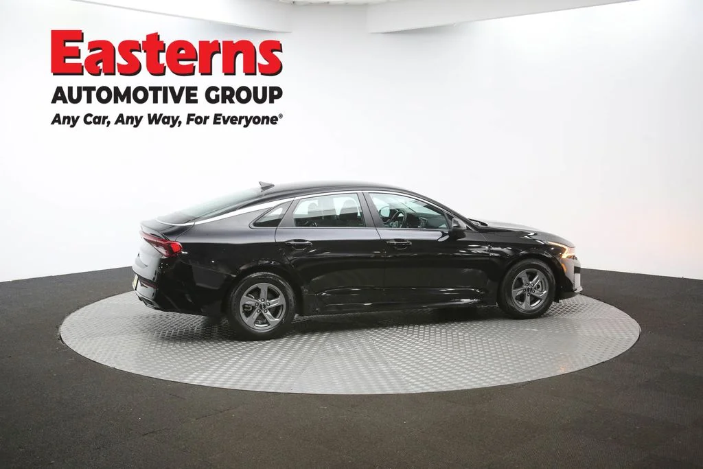 Used 2024 Gray Nissan SV image 43
