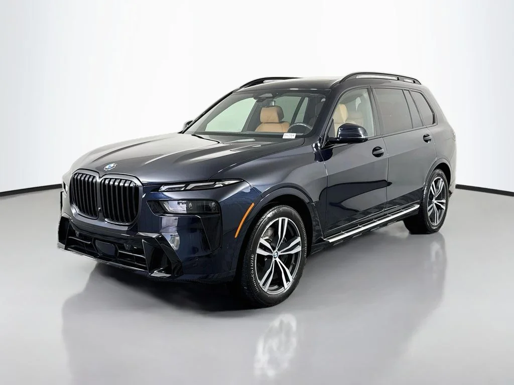 Used 2026 Black BMW xDrive40i image 3