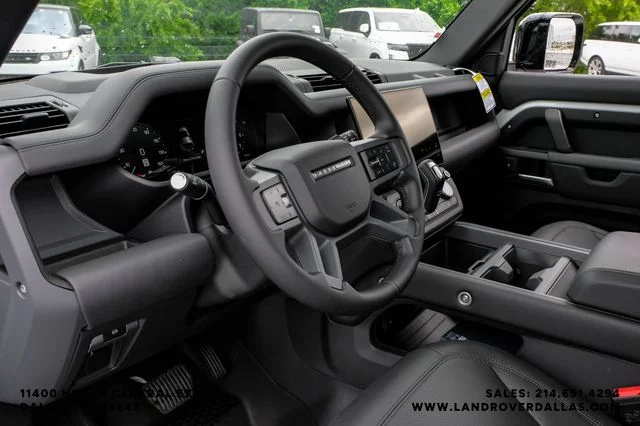 New 2026 Fuji White Land Rover X-Dynamic SE image 2
