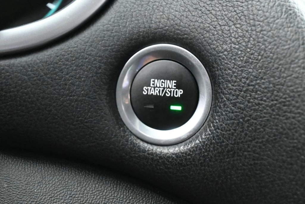 Used 2024 Summit White Chevrolet RS image 25