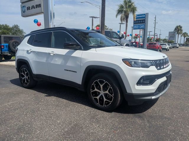 Certified Used 2024 White Jeep Limited image 2