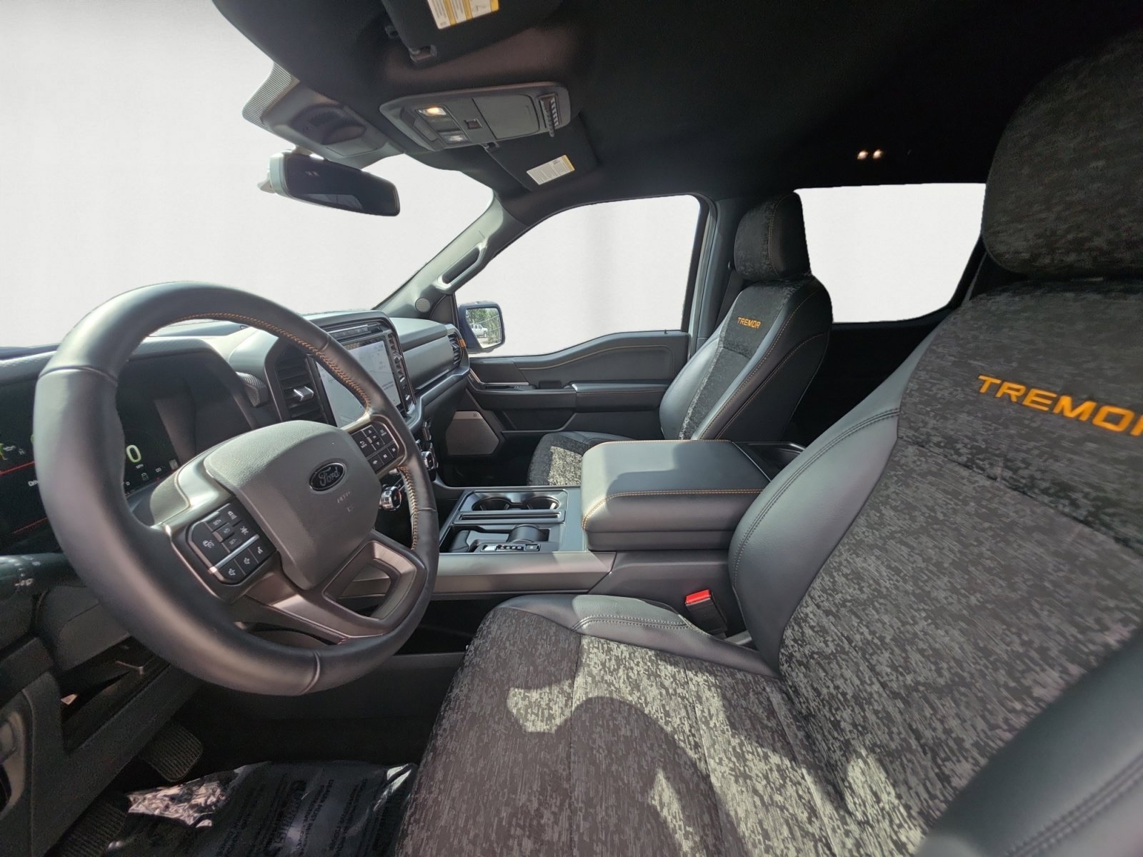 Used 2024 White Ford Tremor image 10