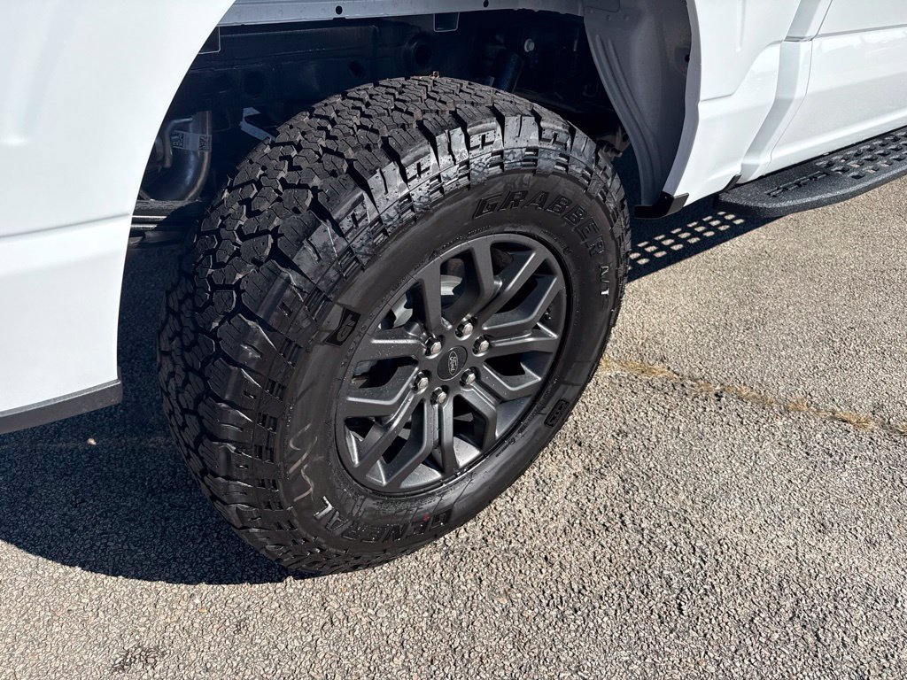 New 2026 Oxford White Ford Tremor® image 10