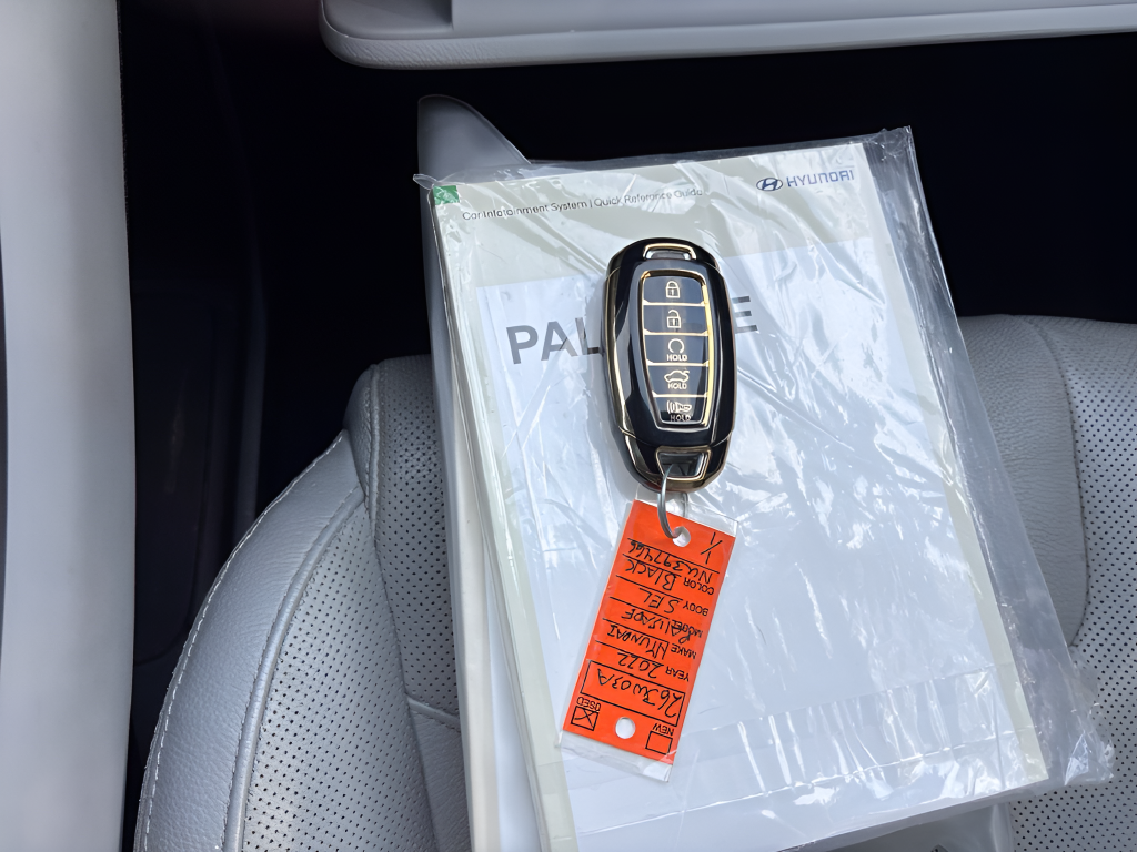 Certified Used 2022 Blue Hyundai SEL image 19