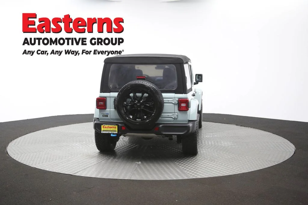 Used 2024 Gray Jeep Sahara 4xe image 38