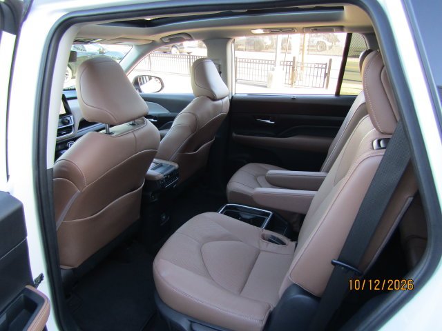 Certified Used 2024 Pearl Toyota Platinum image 23