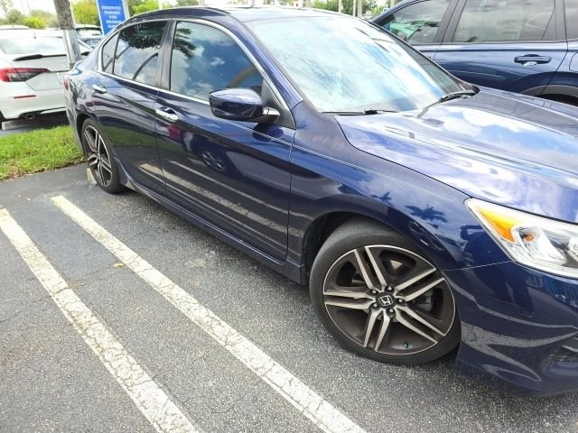 Used 2017 Honda Accord Sport with VIN 1HGCR2F58HA060388 for sale in Greenacres, FL