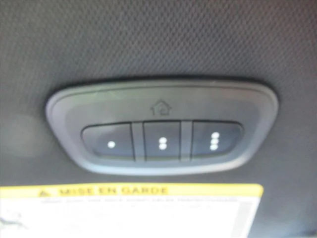2026 Chrysler Pacifica Select - Photo 24