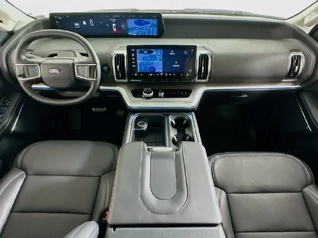 New 2026 Ford Expedition Platinum
