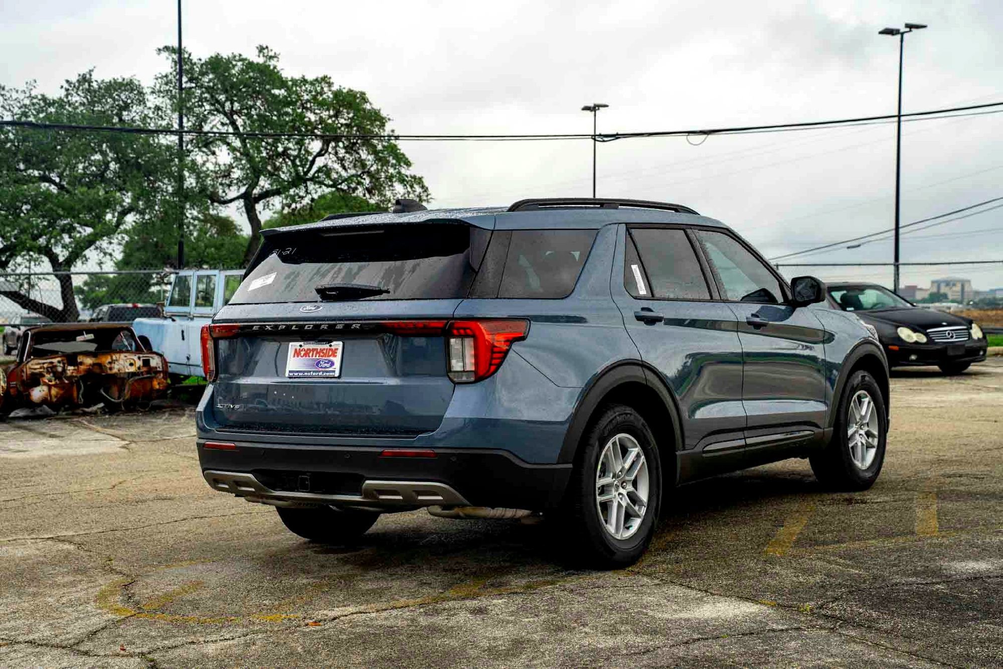 New 2026 Vapor Blue Metallic Ford Active image 4