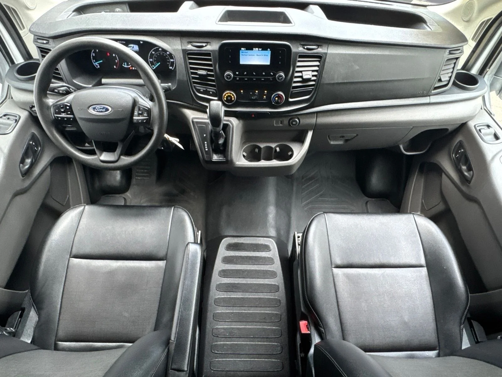 Used 2022 Oxford White Ford Base image 4