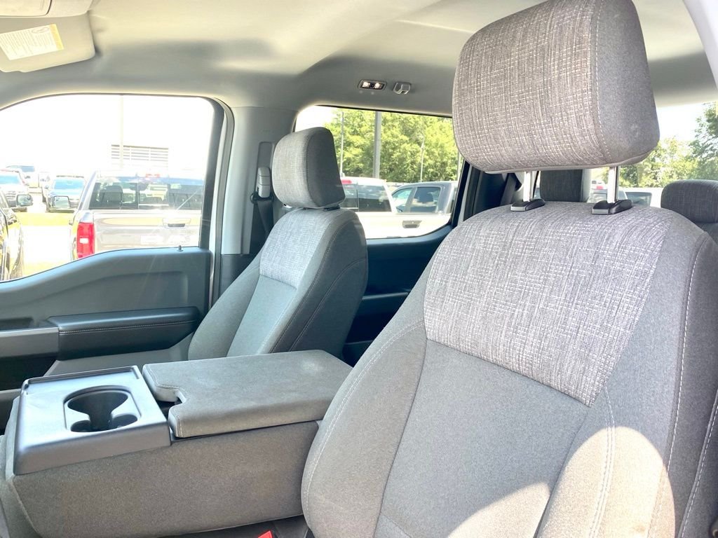 Used 2025 White Ford XLT image 18