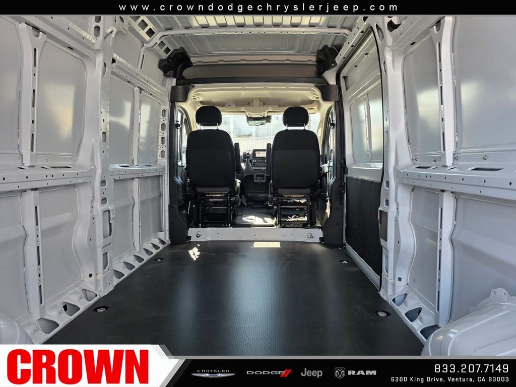 New 2026 Bright White Clearcoat RAM Base image 10