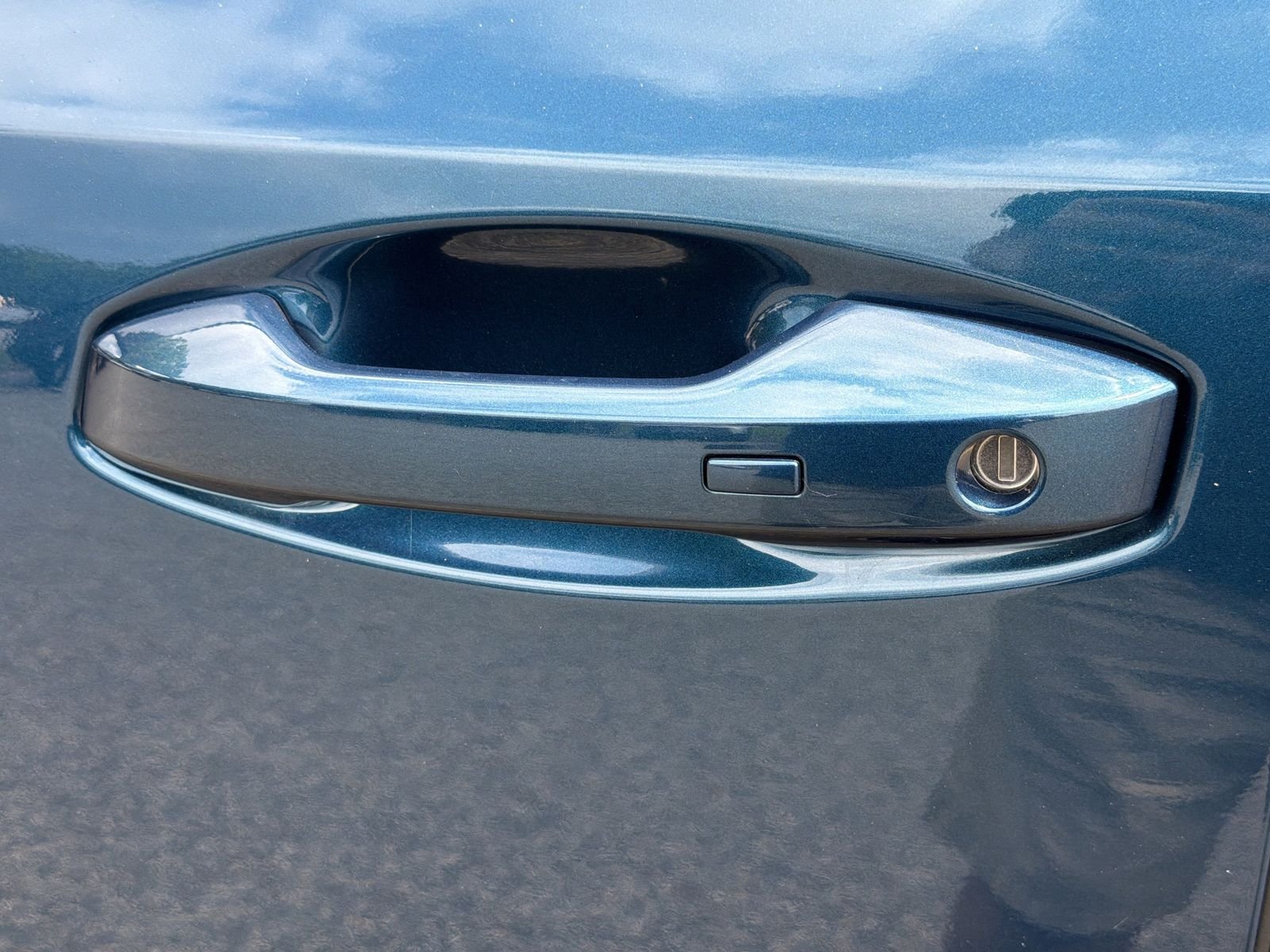 Certified Used 2025 Blue Nissan SL image 35