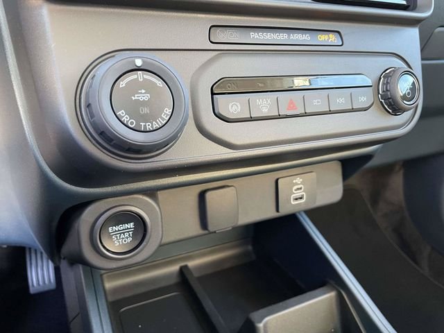 New 2026 Oxford White Ford Lariat image 11