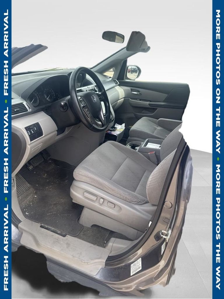 Used 2014 Gray Honda EX image 1