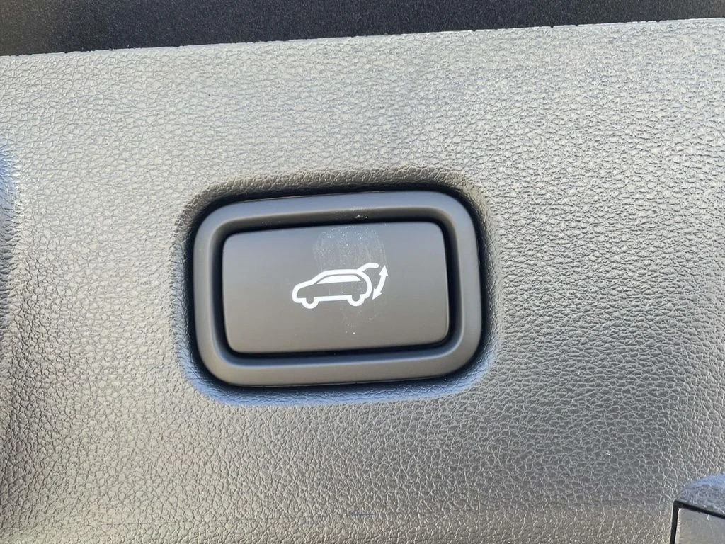New 2026 Black Hyundai SEL image 9