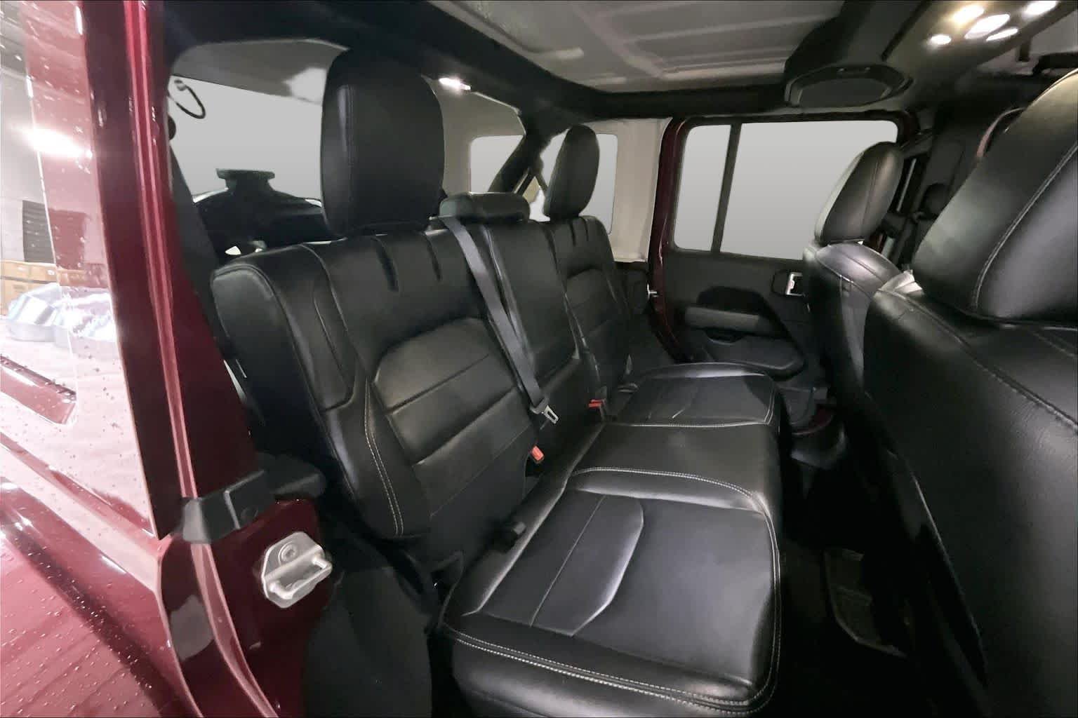 Used 2021 Snazzberry Pearlcoat Jeep Unlimited Sahara image 19