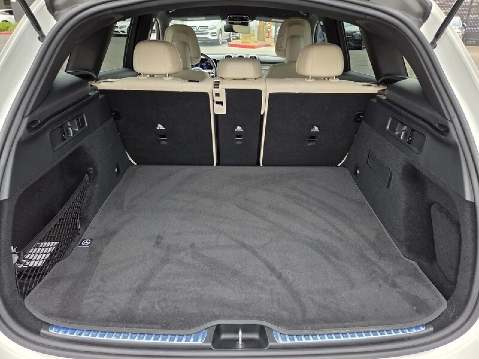 Certified Used 2024 Polar White Mercedes-Benz GLC 300 image 17