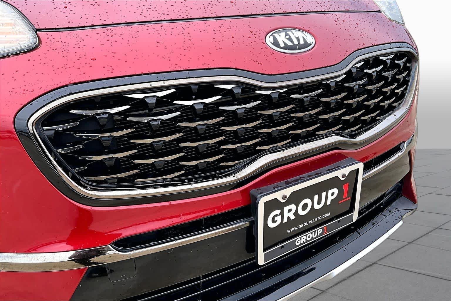 Used 2020 Hyper Red Kia S image 29