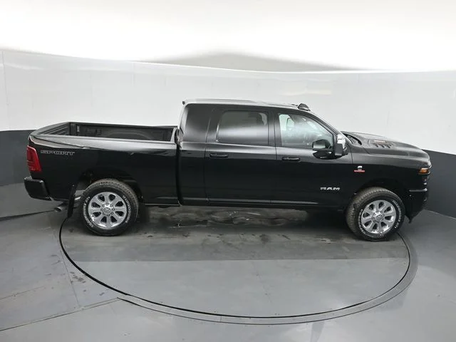New 2026 Diamond Black Crystal Pearl-Coat Exterior Paint RAM Laramie image 29