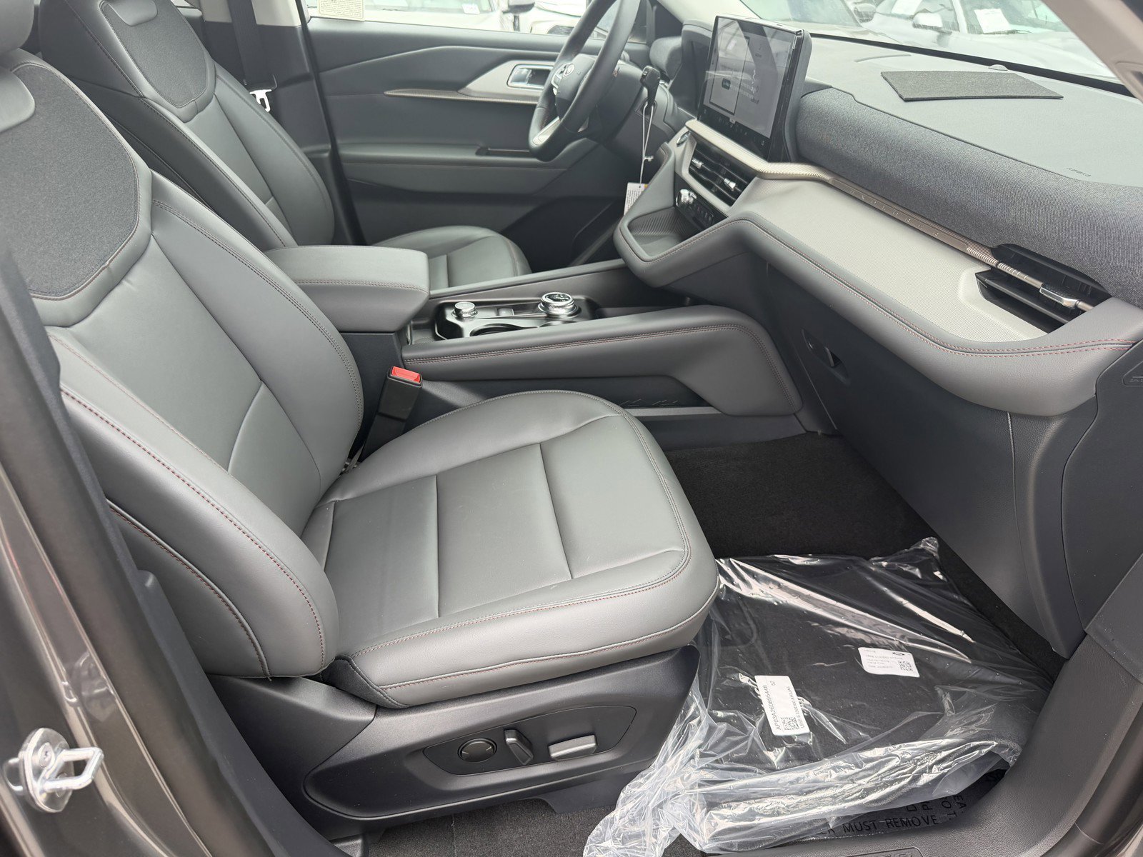 New 2026 Carbonized Gray Metallic Ford Active image 9