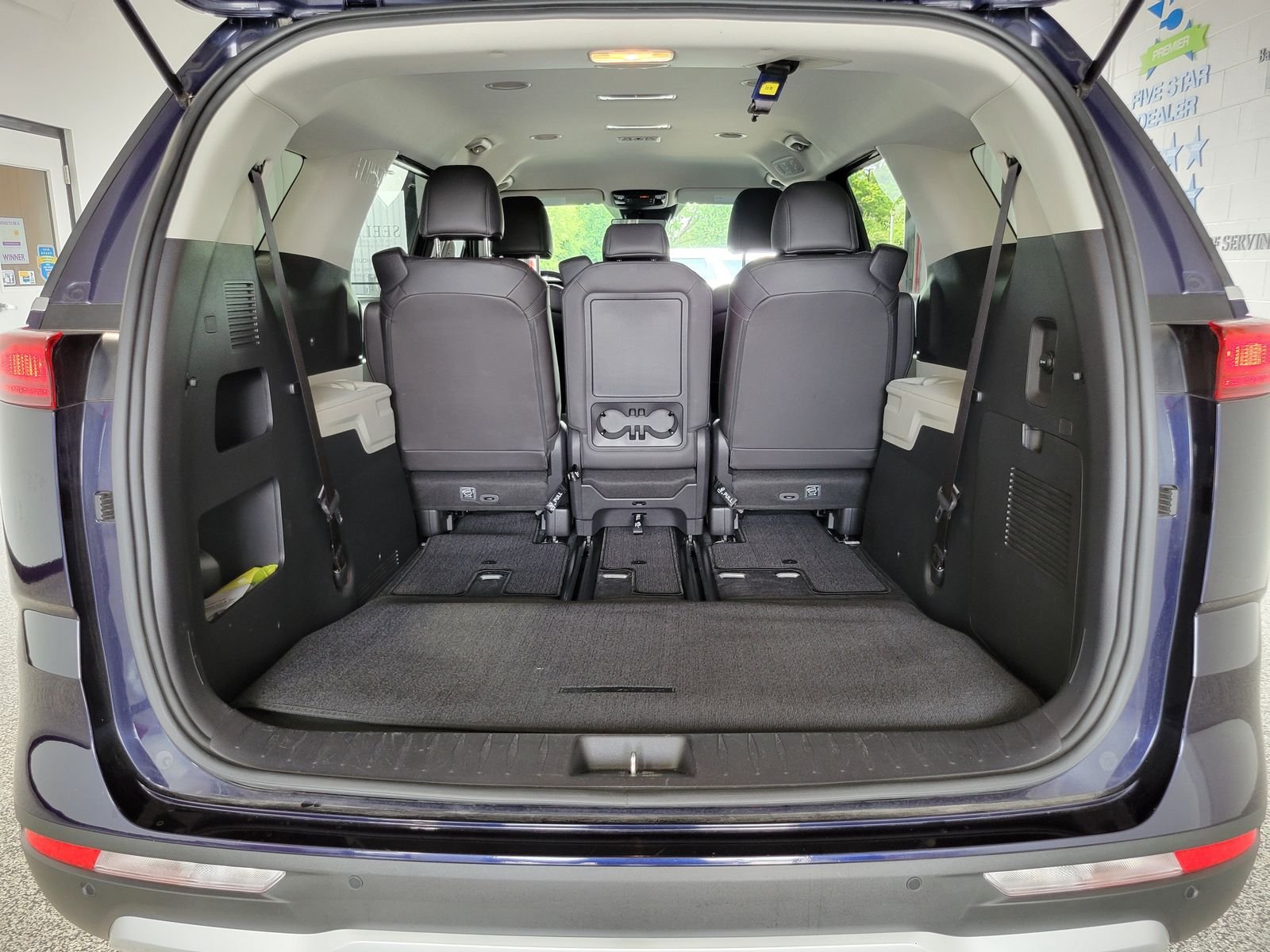 Certified Used 2024 Blue Kia LX Seat Package image 28