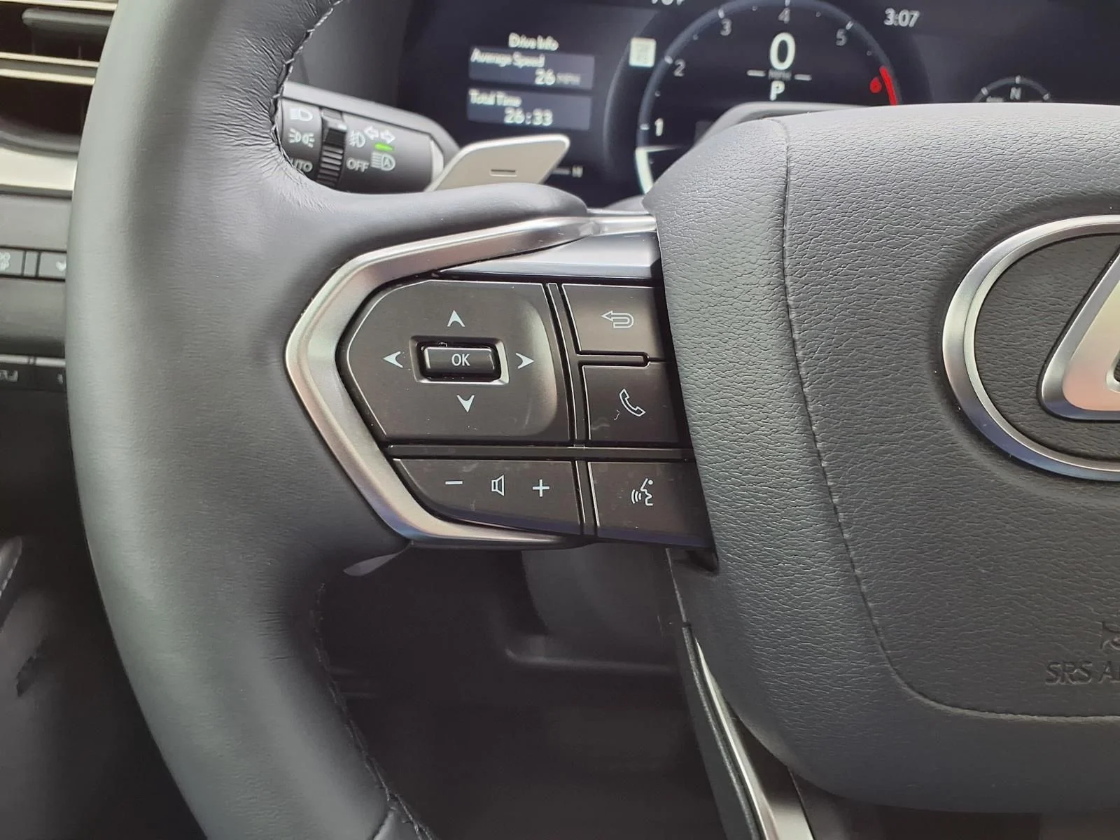 Used 2025 Silver Lexus 550 Luxury+ image 24