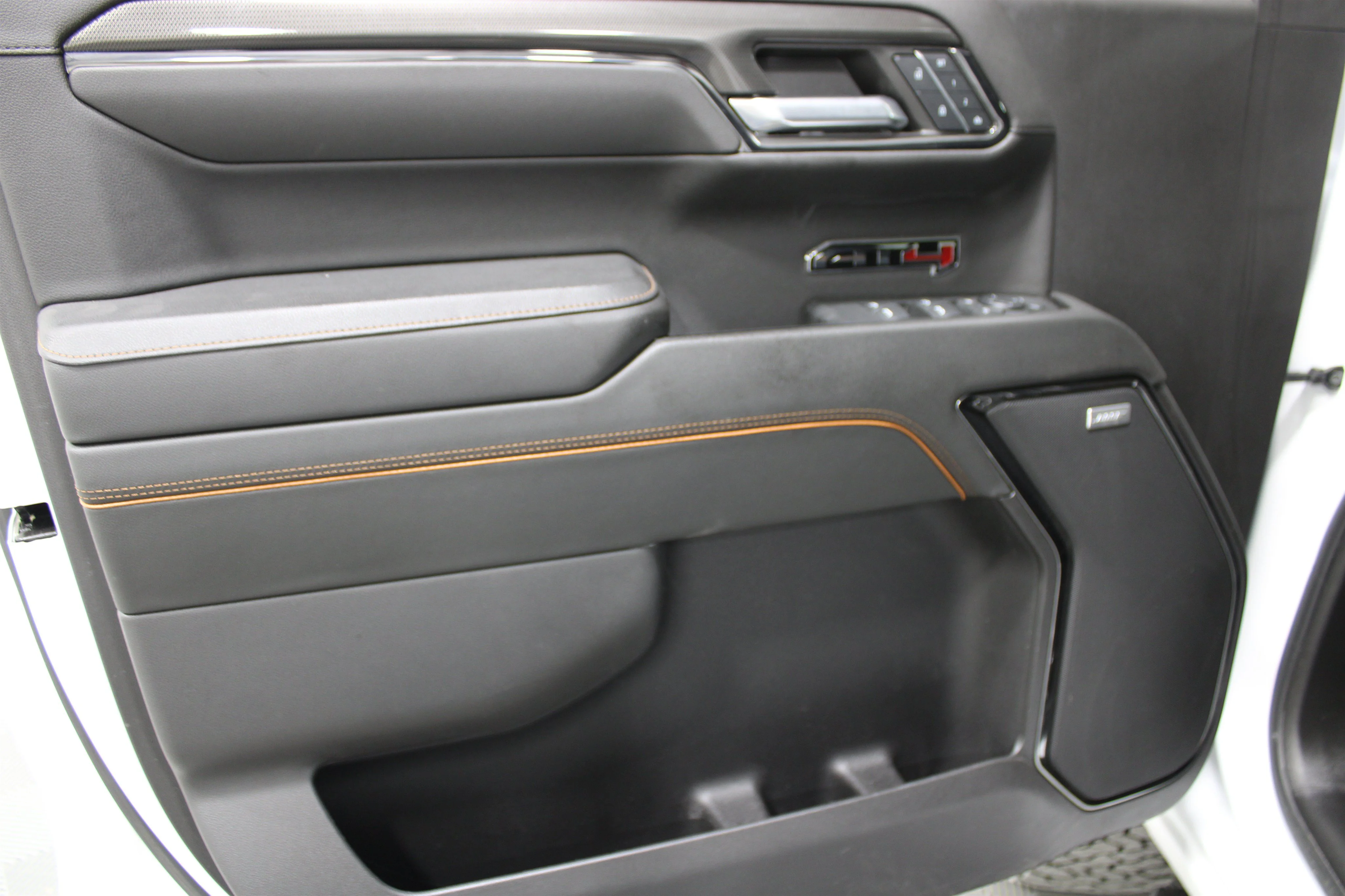 2024 GMC Sierra 1500 AT4 - Photo 6
