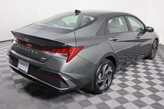 2025 Hyundai Elantra Blue - Photo 8