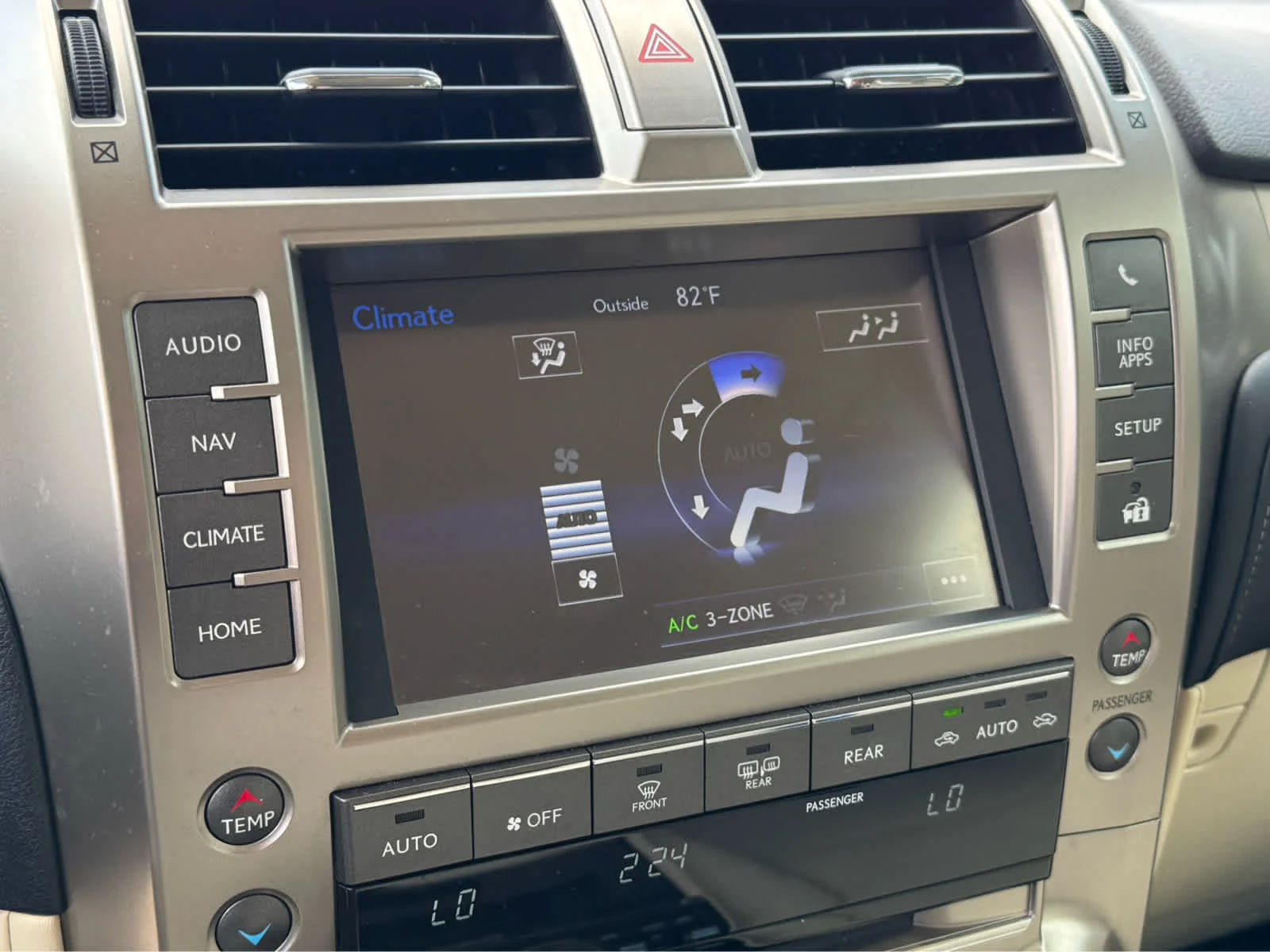 Used 2021 Starfire Pearl Lexus Premium image 17