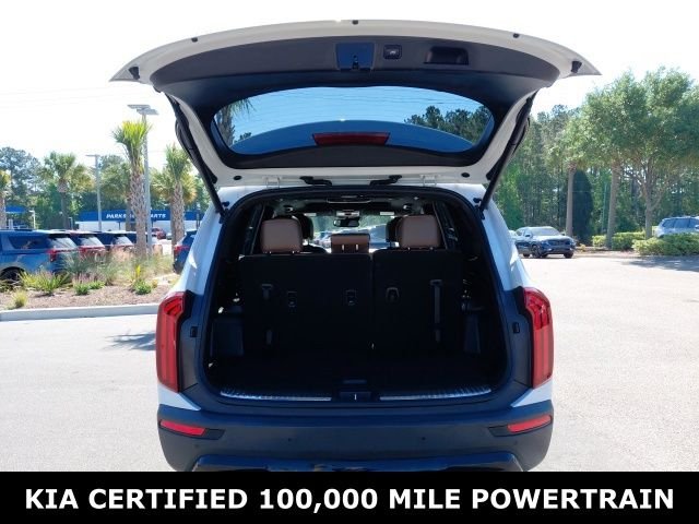 Used 2022 White Kia SX image 29