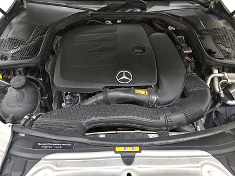 Used 2019 Silver Mercedes-Benz C 300 image 16