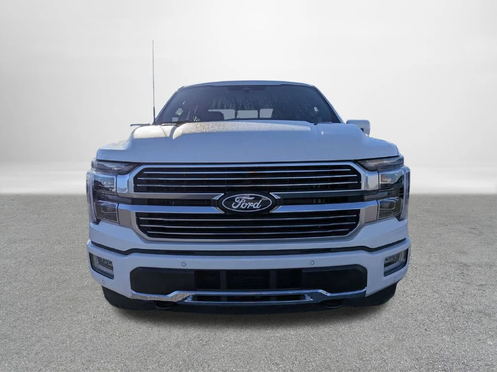 New 2026 Star White Metallic Tri-Coat Ford Platinum® image 8