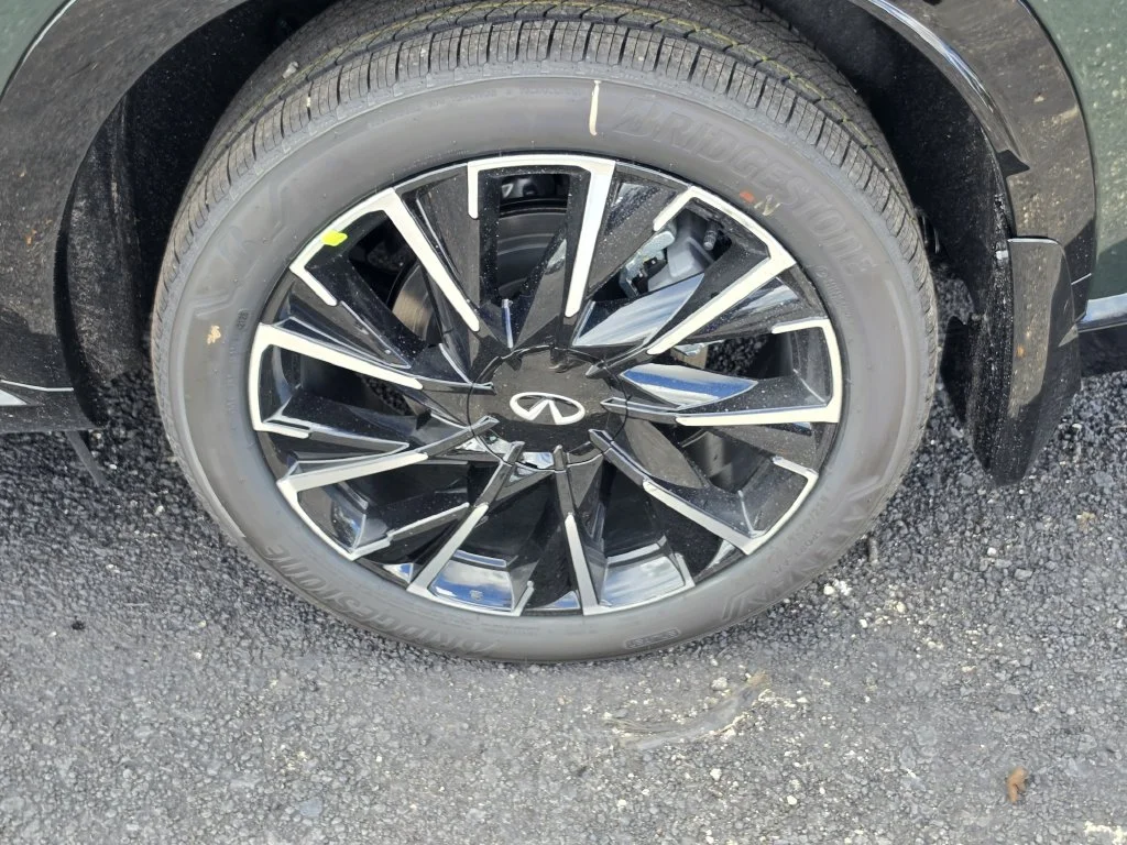 New 2027 Black INFINITI AUTOGRAPH image 7