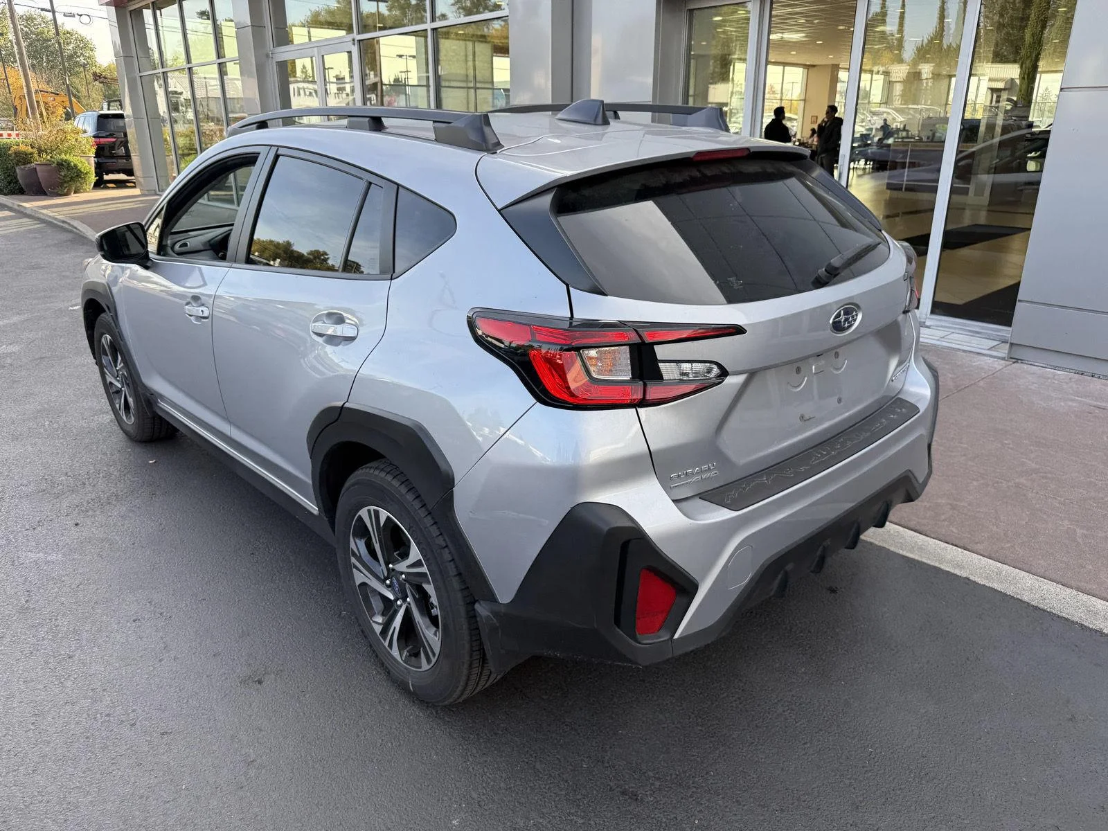 Used 2024 Ice Silver Metallic Subaru Premium image 3