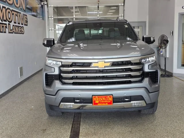 Used 2023 Chevrolet Silverado 1500 High Country with VIN 3GCUDJEL3PG305951 for sale in Detroit Lakes, Minnesota