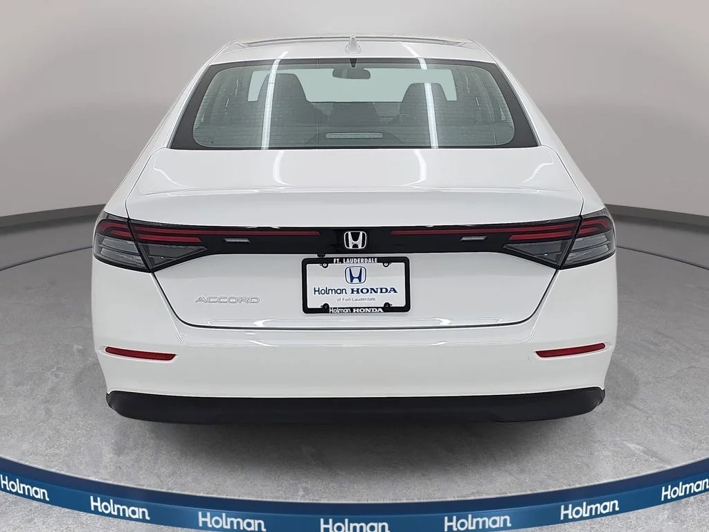 New 2026 Platinum White Pearl Honda LX image 7