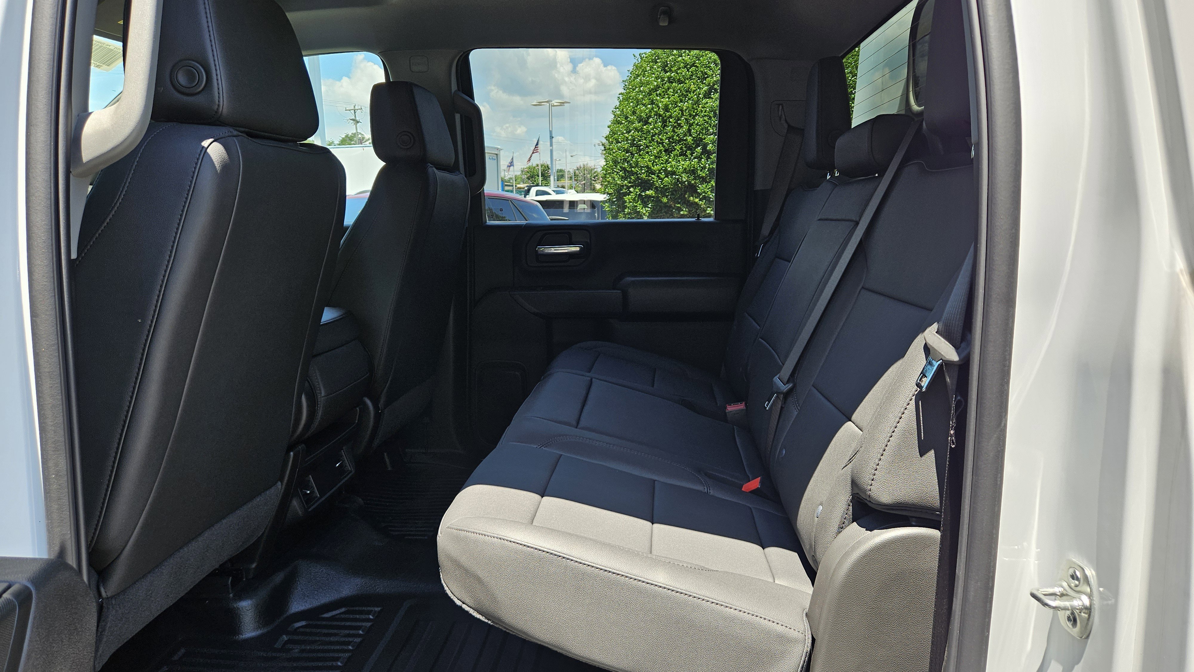 2025 Chevrolet Silverado 2500 HD Work Truck - Photo 10