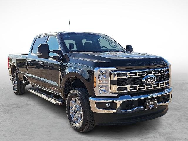 2027 Ford Super Duty F-350® XLT