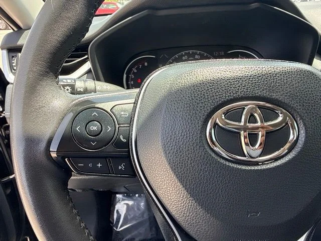 Used 2023 Black Toyota XLE Premium image 30