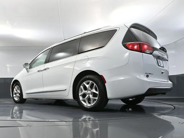 Used 2020 White Chrysler Limited image 54