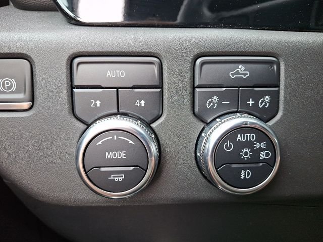Used 2024 Titanium Rush Metallic GMC Elevation image 24